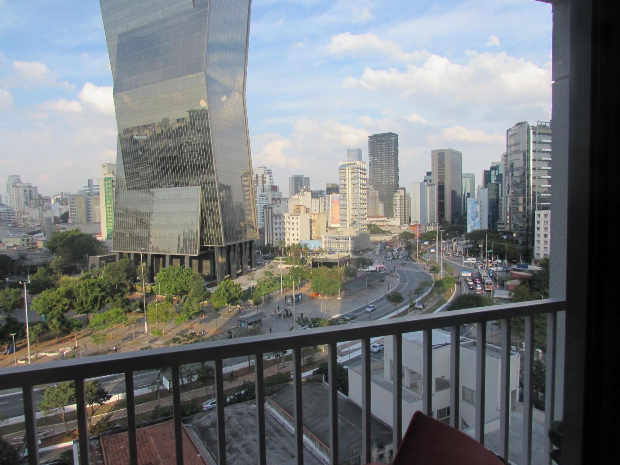 Houx , Metro Faria Lima, Pinheiros-sp *